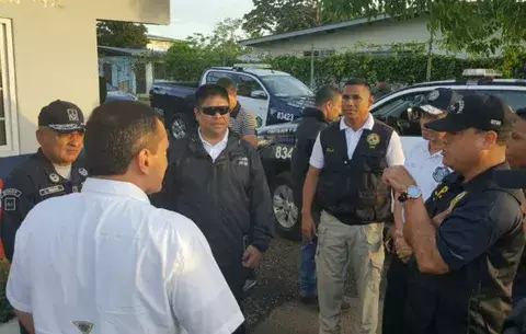 Policía busca control en barrios de la ciudad dominados por las pandillas 