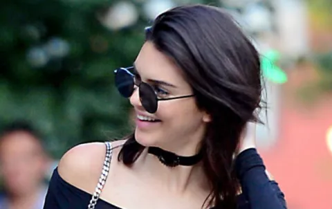 Kendall Jenner se apunta a la moda 'braless'