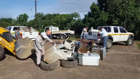 Realizan jornada de recolección de chatarras en Santiago