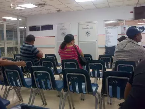 Restringen servicios de policlínica en Santiago por alerta de A (H1N1)