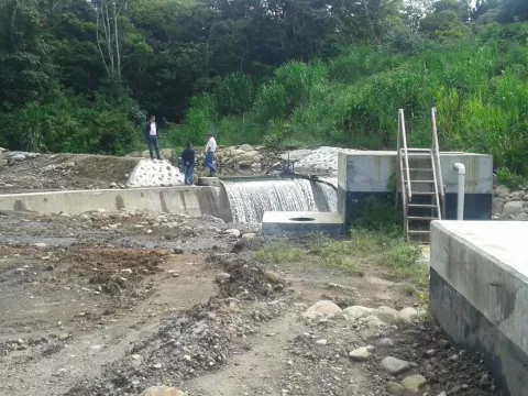 Sistema de riego en Río Sereno en etapa final