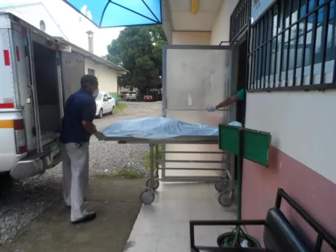 Muere en David joven que se cortó con una vidriera