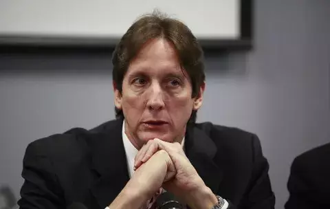 Juzgado sobresee a exdirector de la CSS Guillermo Saez Llorens