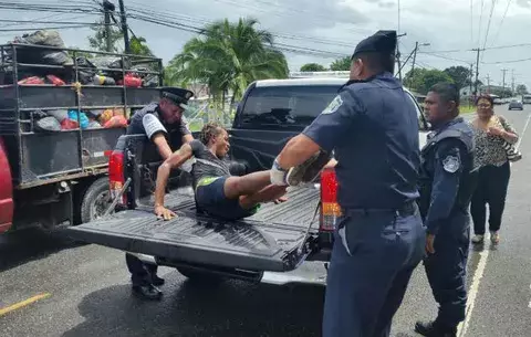Violencia, cinco balazos recibe sujeto en Bocas
