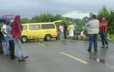 Protestan en Tonosí por mal estado de las calles