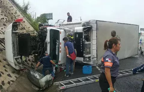 Se accidenta camión en Arraiján
