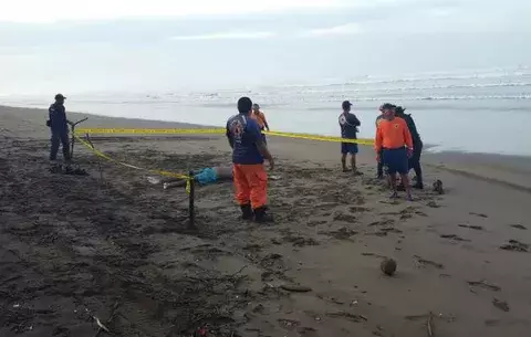 Ubican cuerpo de menor extranjero en playa Las Lajas