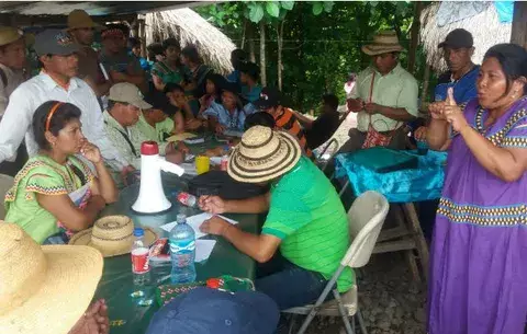 Dirigentes indígenas acuerdan protestas masivas en contra de Barro Blanco