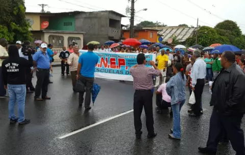 Docentes de Colón anuncian que se unen a huelga general 