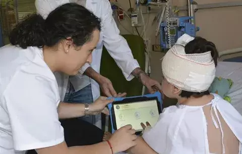 Diseñan una aplicación informática que mide el dolor en los niños