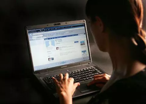 El amigo que no deberías aceptar en Facebook