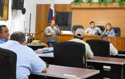 Escuela tableña necesita dos aulas de clases