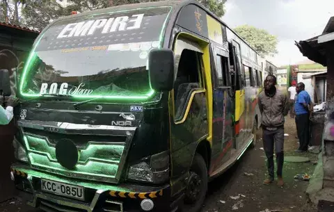 "Matatus", museos de arte urbano sobre cuatro ruedas