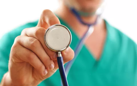 Las 4 profesiones que más arruinan tu salud