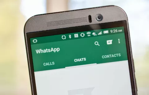 Así se usa el nuevo tipo de letra "secreta" en Whatsapp