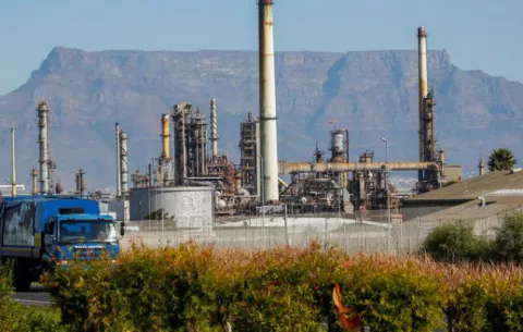La OPEP anuncia que los precios del petróleo subirán este año
