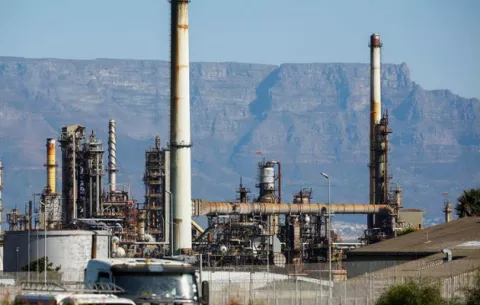 El crudo de la OPEP se aprecia un 2.5 % y se vende a 41.10 dólares el barril