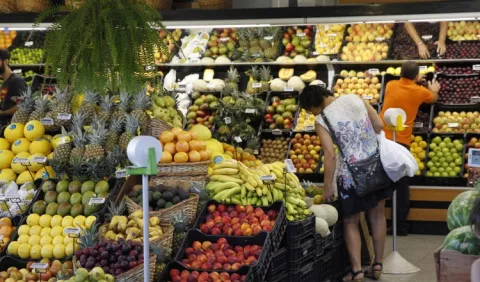 Los precios de los alimentos bajaron en julio 