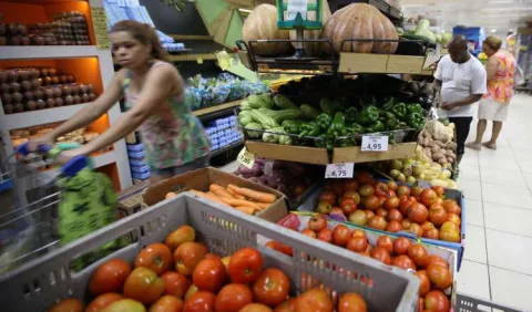 Brasil mejora previsión de crecimiento