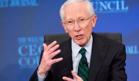 Fed ve a EEUU cerca de sus objetivos de pleno empleo e inflación