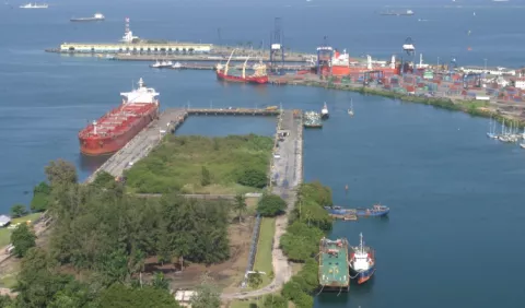 Tasa impuesta a puertos de Colón afecta a la industria