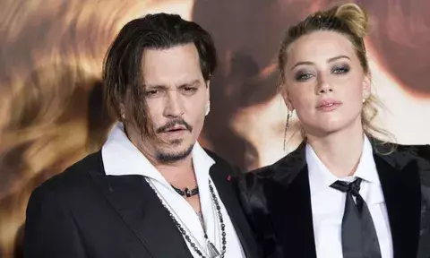 Amber Heard llega tarde a declarar por su divorcio con Johnny Depp