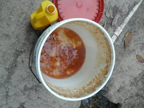 Decomisan bebida fermentada de fabricación casera en Veraguas