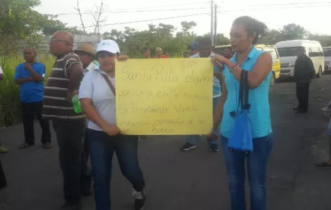 Comunidad de Santa Rita de Antón exige la reparación de las calles
