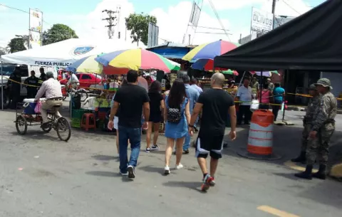 Cubanos también están llegando a Paso Canoas