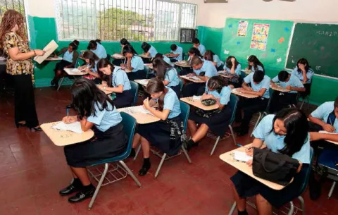 Empresarios preocupados por mejorar formación de estudiantes