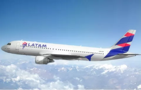 Latam abre ruta entre Santiago y Orlando durante el verano austral
