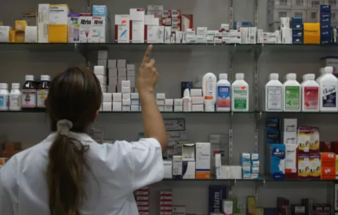 Alimentos y medicinas en peligro por culpa de virus, según el Minsa