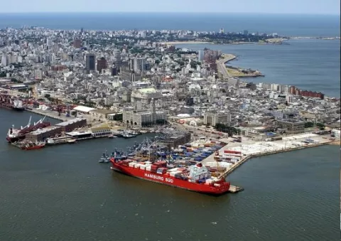 Uruguay y Bélgica firman contrato para ampliación de puerto de Montevideo