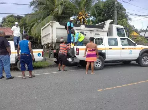 Se unen para hacerle frente al Aedes aegypti en Almirante