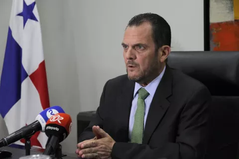 Contraloría hará lo posible para no refrendar bonificaciones en UP