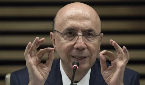 Ministro insiste en que se debe limitar el gasto