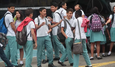 'Colegios privados buscan más ganancias que educar'    
