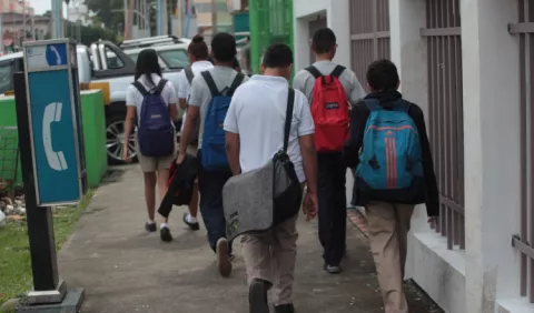 Propuestas no solucionan problemas de la educación 