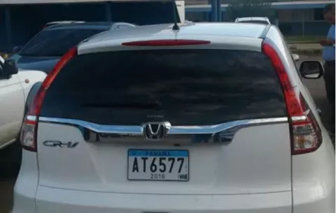 Intercambios de disparos; DIJ se defiende y logra conservar auto robado