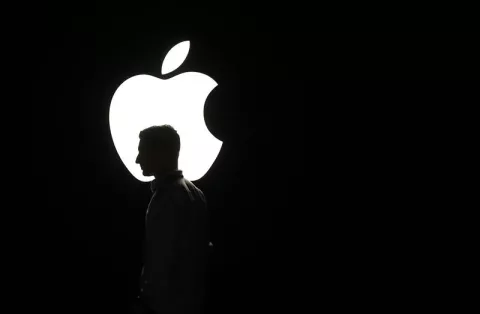 Largas filas y expectación para hacerse con el iPhone 7 en Japón