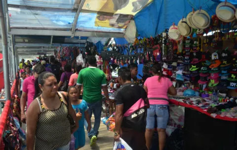  Más de $2 millones para reubicar buhoneros de Calidonia