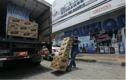 Impuesto puede hacer morir, Colón Puerto Libre en su cuna