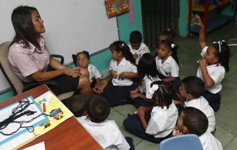 Empresarios locales piden evaluar productividad de los docentes