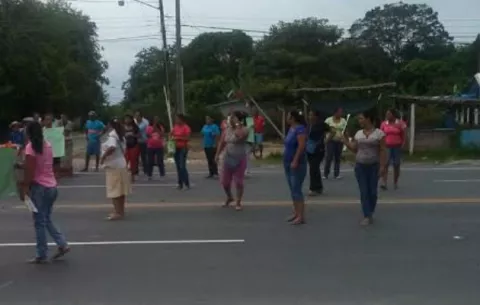 Meduca sin dar respuesta en escuela de Antón por daño en sanitarios
