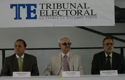 Surge polémica por designación de asesores en reemplazo de Pinilla