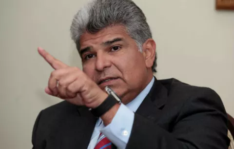 Mulino: 'Cada quien es libre de escoger en que palo desea ahorcarse'