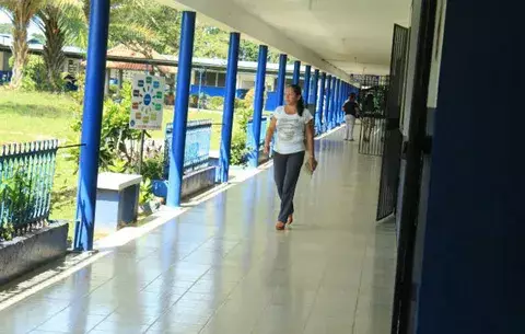 Colegio de Ocú en paro de 48 años en respaldo a docentes 