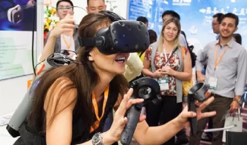 Experto califica la realidad virtual como el nuevo modelo comunicativo del siglo XXI