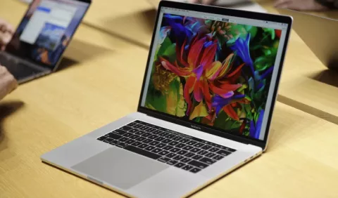 Apple apuesta a innovaciones de tecnología táctil en su MacBook Pro