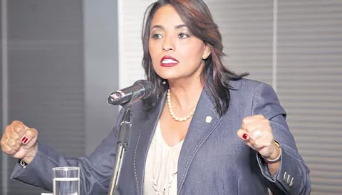 Inicia indagatoria contra Ada Romero